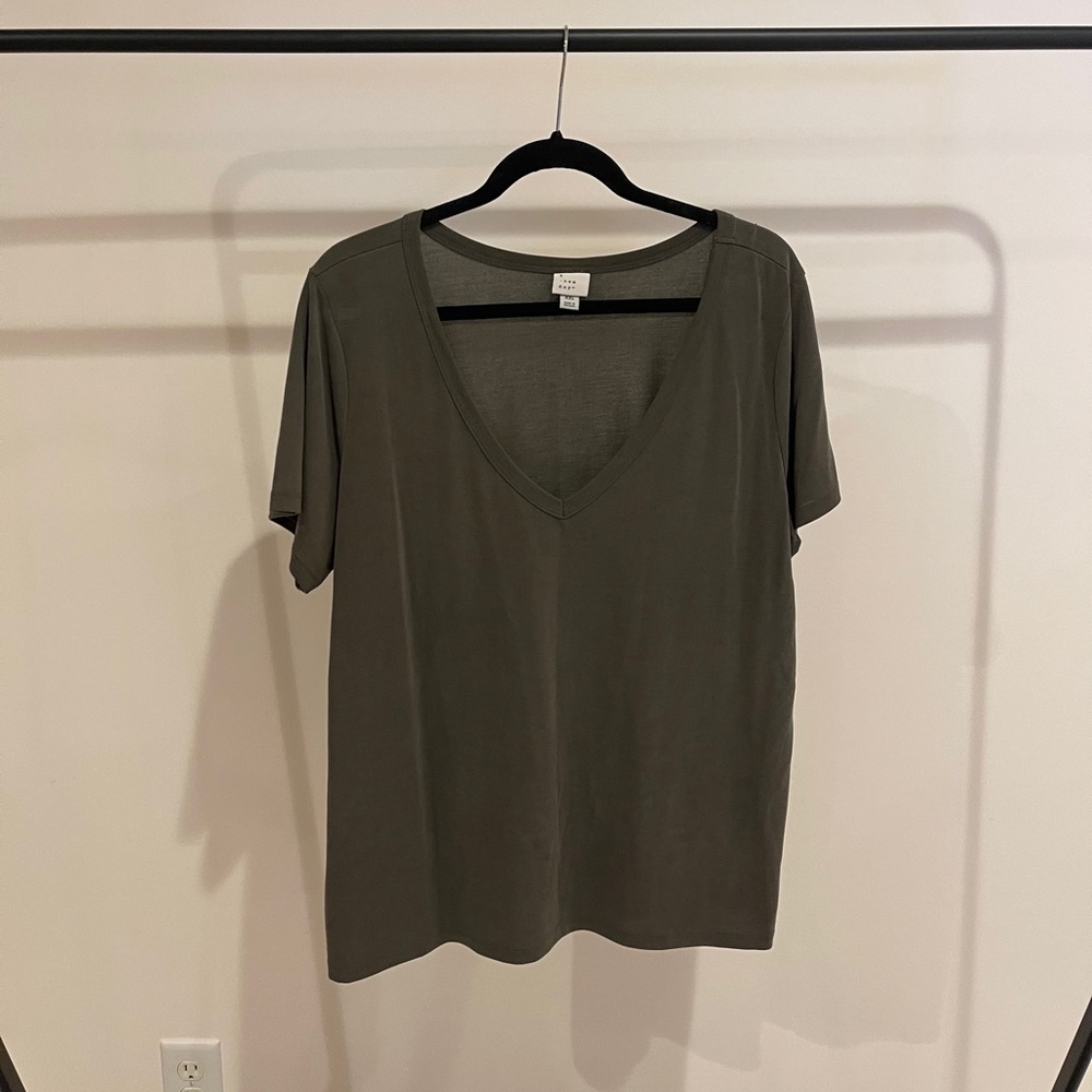 Hunter Green Tee